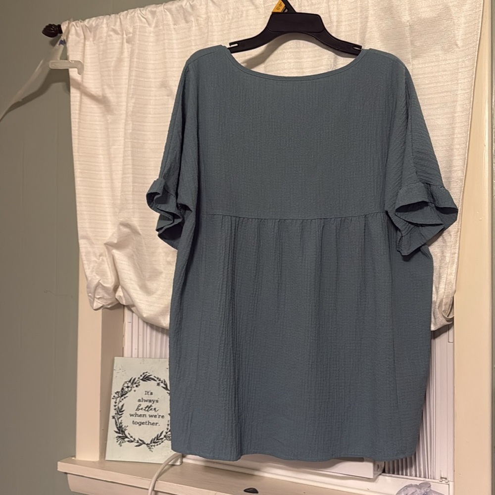Blue Top - Picture 2 of 2